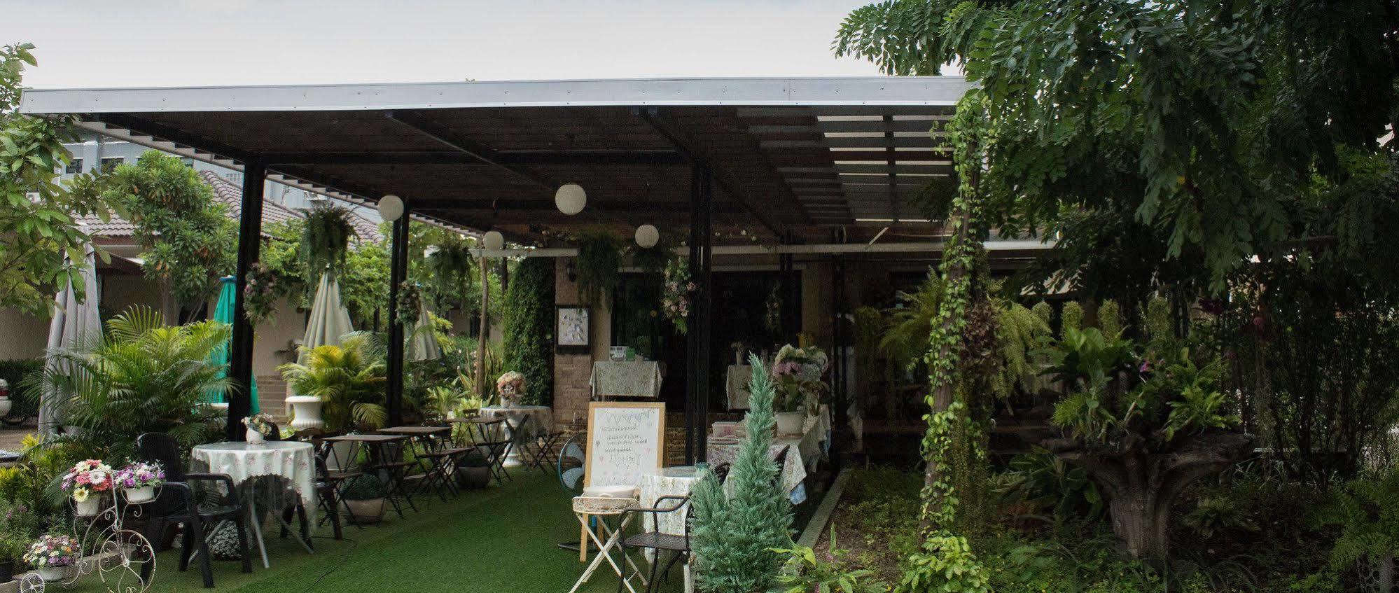 Yenjit Resort Chachoengsao Exterior photo